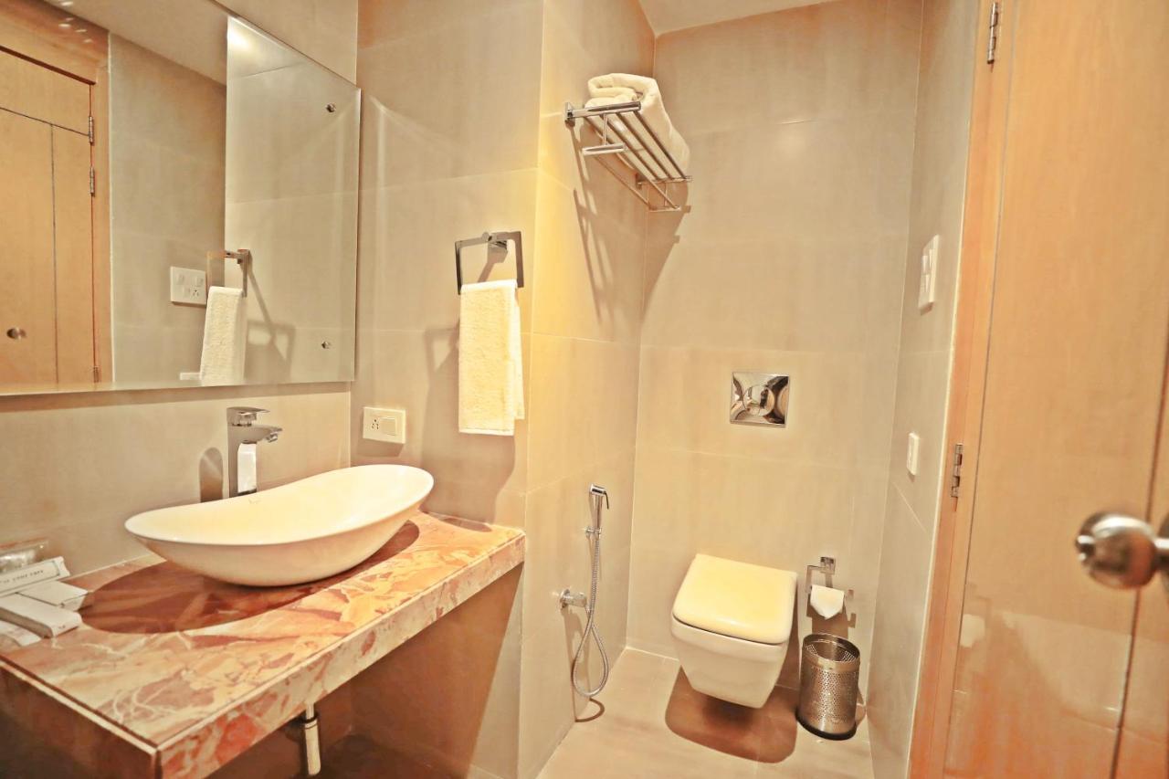 Bindiram Express By Shrigo Hotels Sitapur Muafi Dış mekan fotoğraf