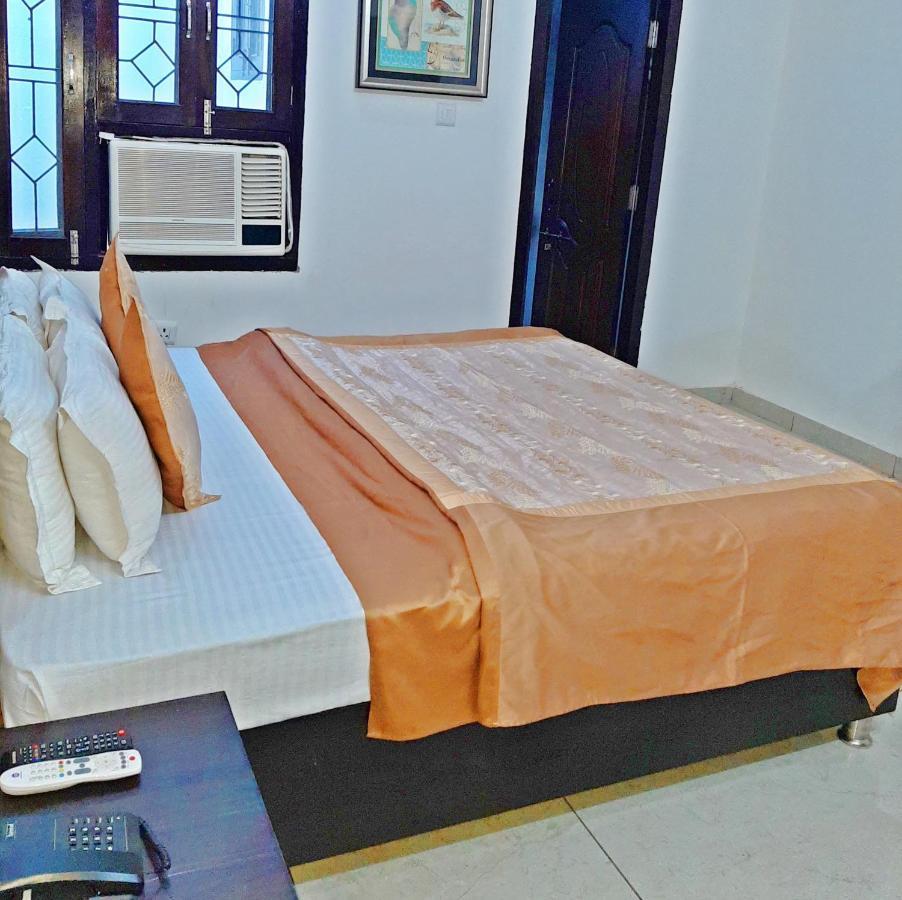 Bindiram Express By Shrigo Hotels Sitapur Muafi Dış mekan fotoğraf