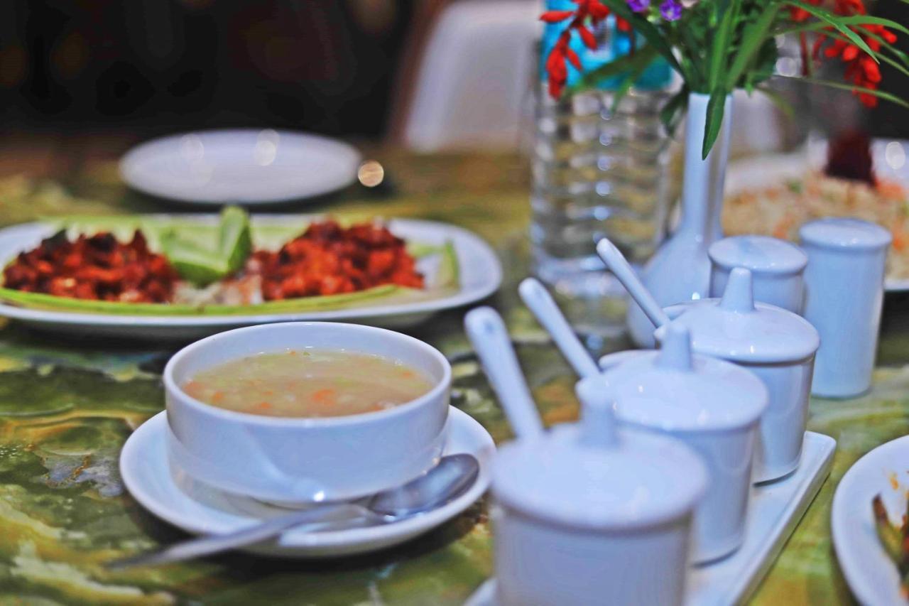 Bindiram Express By Shrigo Hotels Sitapur Muafi Dış mekan fotoğraf